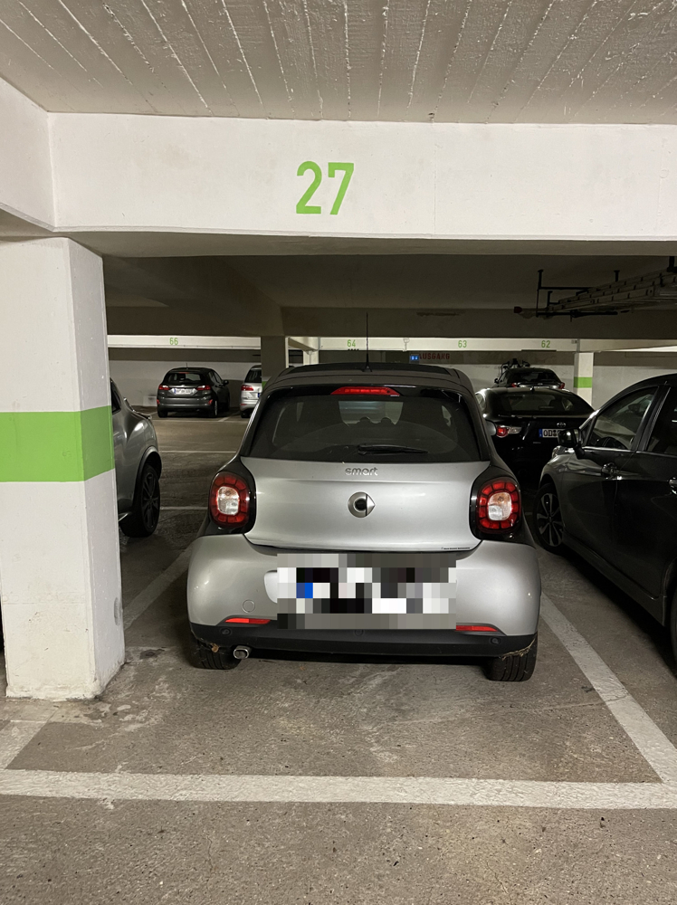 Tiefgaragenstellplatz