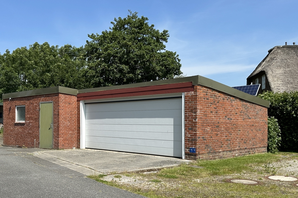 Garage mit Abstellraum