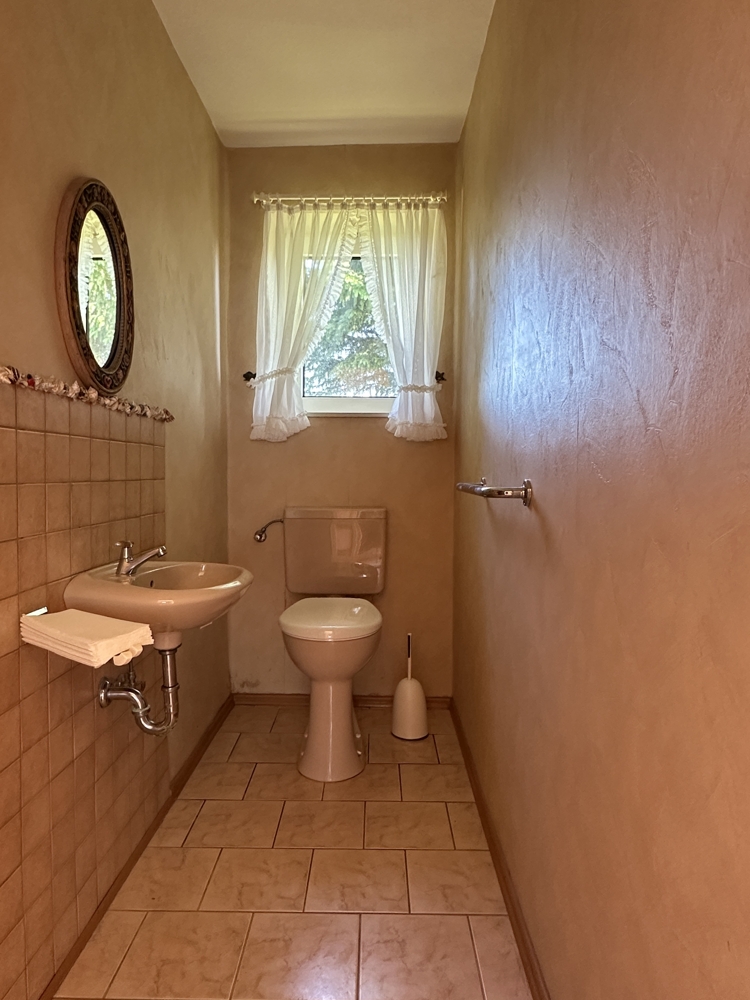 WC im EG